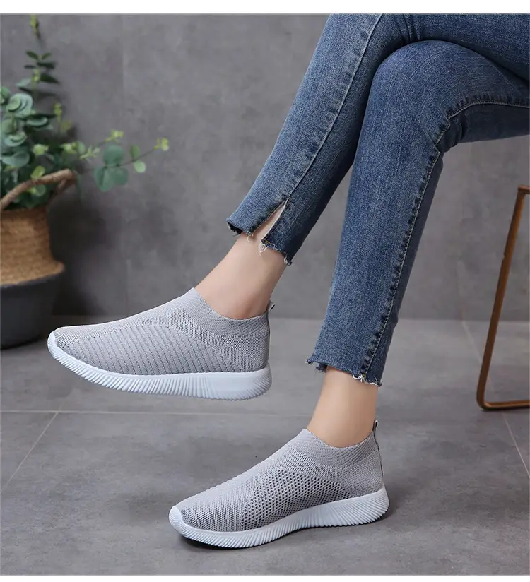 New Style Fly-Knit Shallow Low-Top Lightweight Breathable Slip-On Round-Toe Foreign Trade Large-Size Casual Flat Sneakers — feature 18