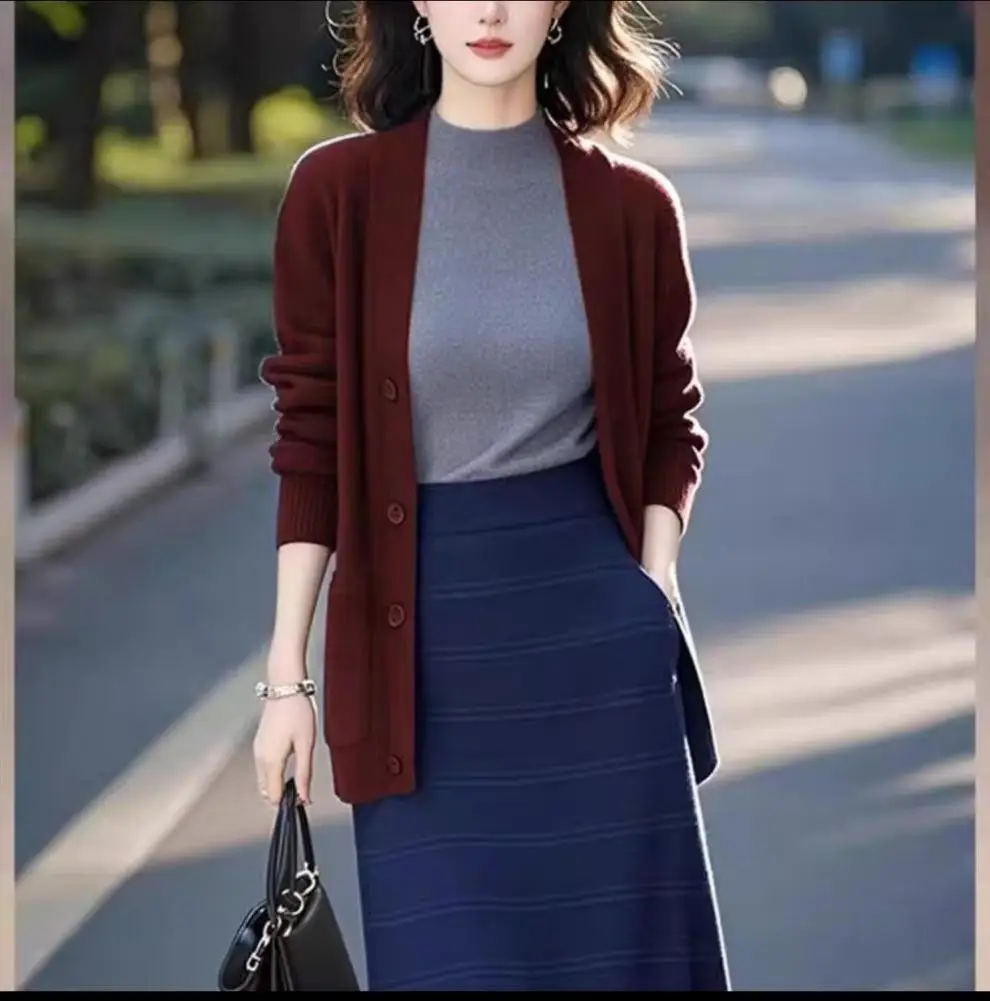 Dark Blue Knitted Cardigan for Women Spring 2026 — feature 4