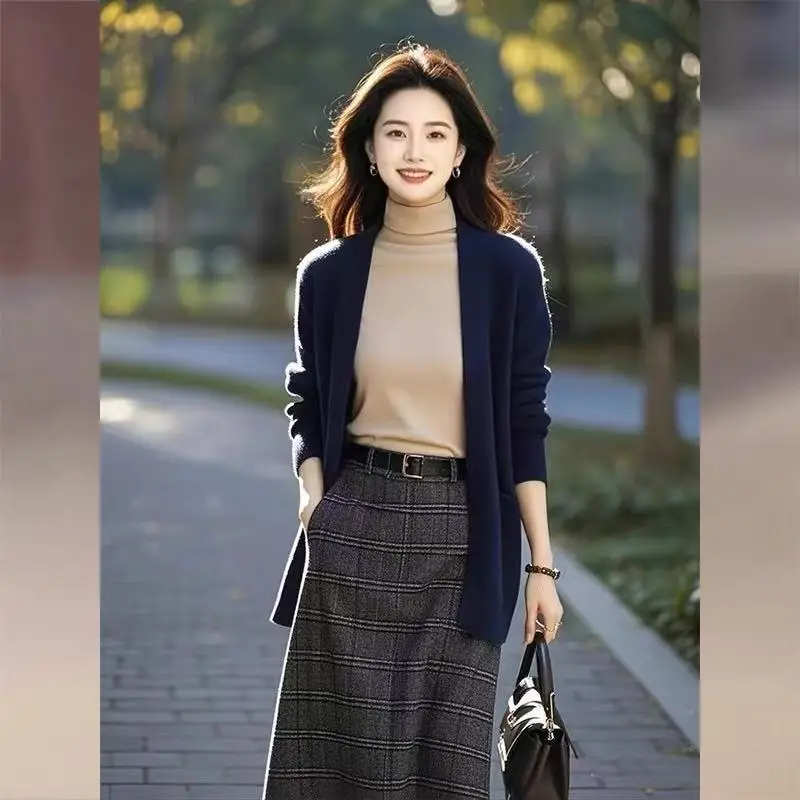 Dark Blue Knitted Cardigan for Women Spring 2026 — feature 1