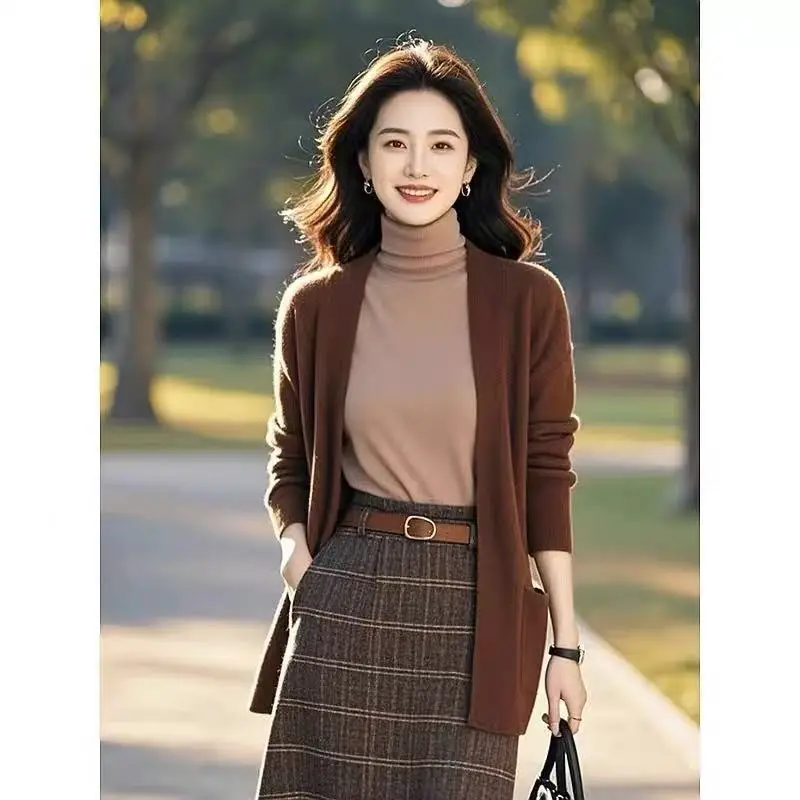 Dark Blue Knitted Cardigan for Women Spring 2026 — feature 9