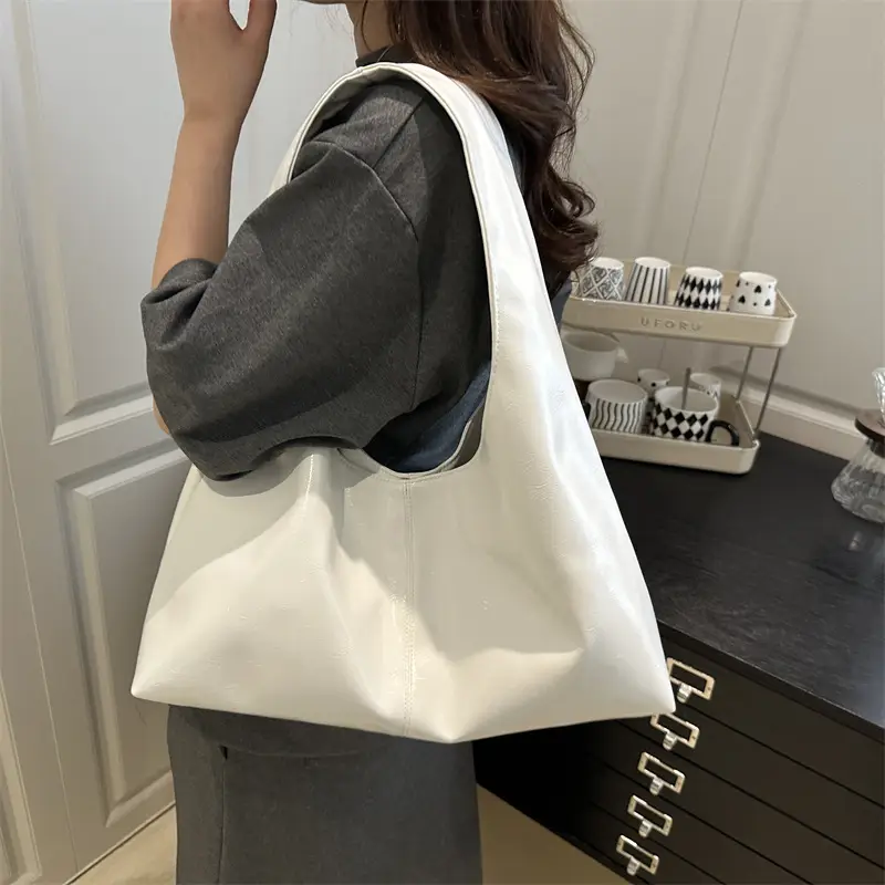White Crossbody Bag for Women Autumn 2025 - Image 5