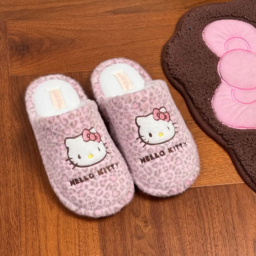 Sanrio Genuine Winter Cotton Slippers for Women, Winter Non-Slip Closed-Toe Plush Slippers, Autumn and Winter Thickened Warm Fur Slippers - Image 10