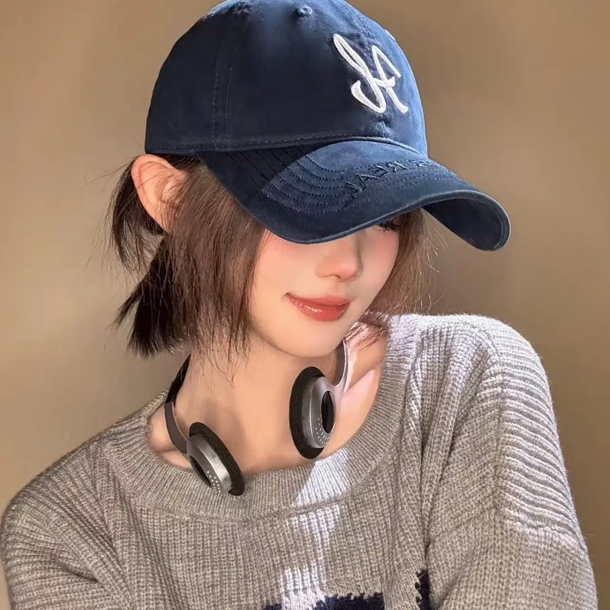 Korean Style H Embroidered Baseball Cap for Women Men - Image 7