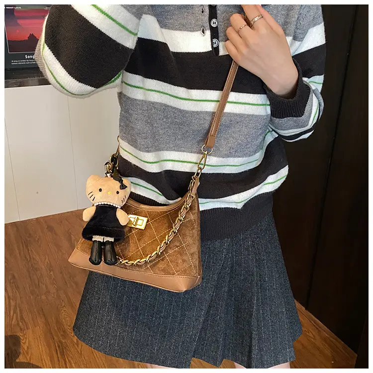 Maillard Crossbody Bag with Hello Kitty Chain Strap Brown — feature 16