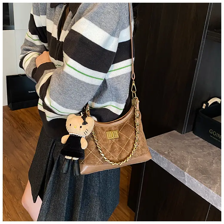 Maillard Crossbody Bag with Hello Kitty Chain Strap Brown — feature 17