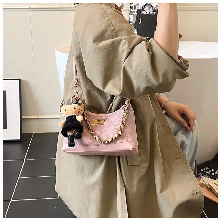 Maillard Crossbody Bag with Hello Kitty Chain Strap Brown — feature 19