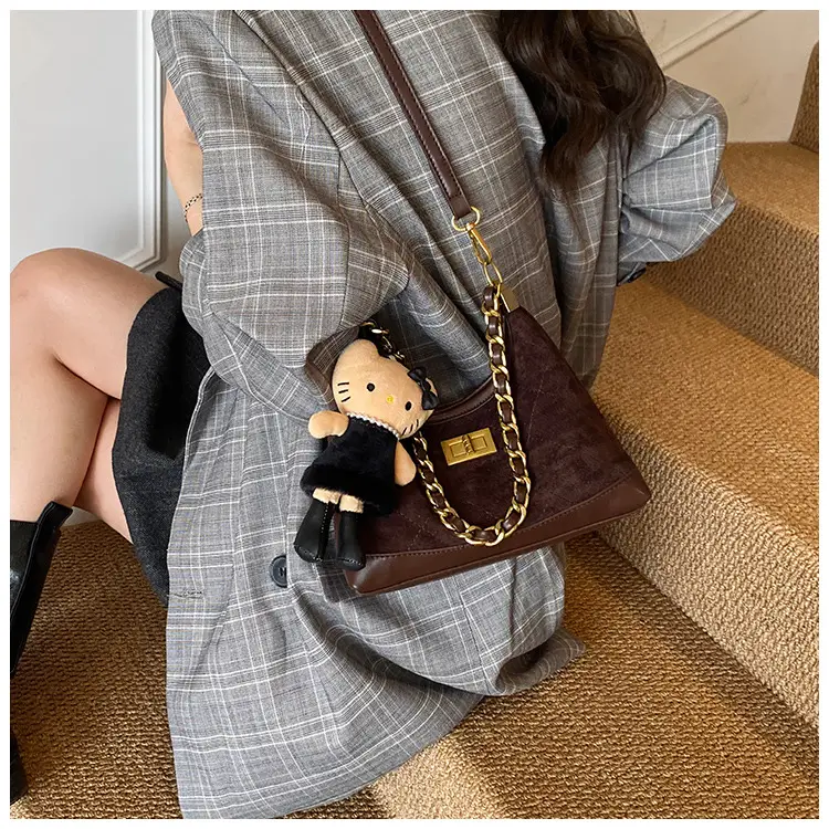 Maillard Crossbody Bag with Hello Kitty Chain Strap Brown — feature 28