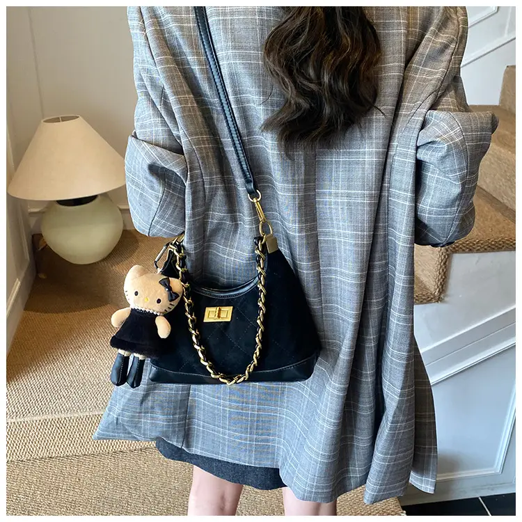 Maillard Crossbody Bag with Hello Kitty Chain Strap Brown — feature 31