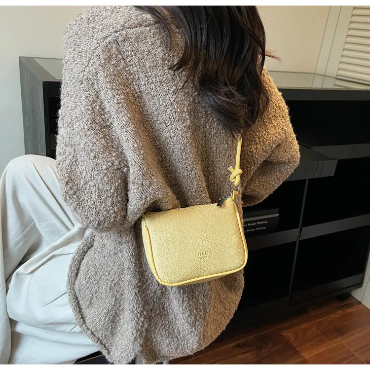 Women's Beige Crossbody Bag 2025 Summer Lightweight Western Style — feature 18