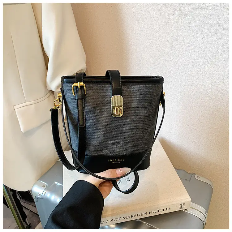 Women's 2025 Trendy Crossbody Bag Brown Grey Leather — feature 30
