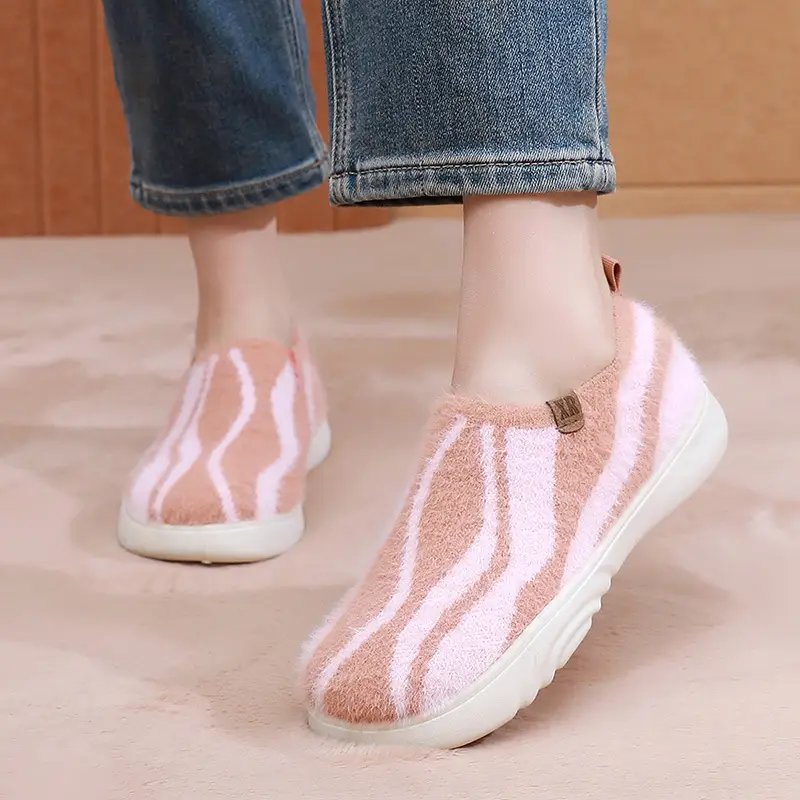 2025 New Women's Casual Fashion Trendy Shoes, Comfortable and Not Tiring, Soft-Soled Plush Round-Toe Flats Lazy Shoes - Image 2