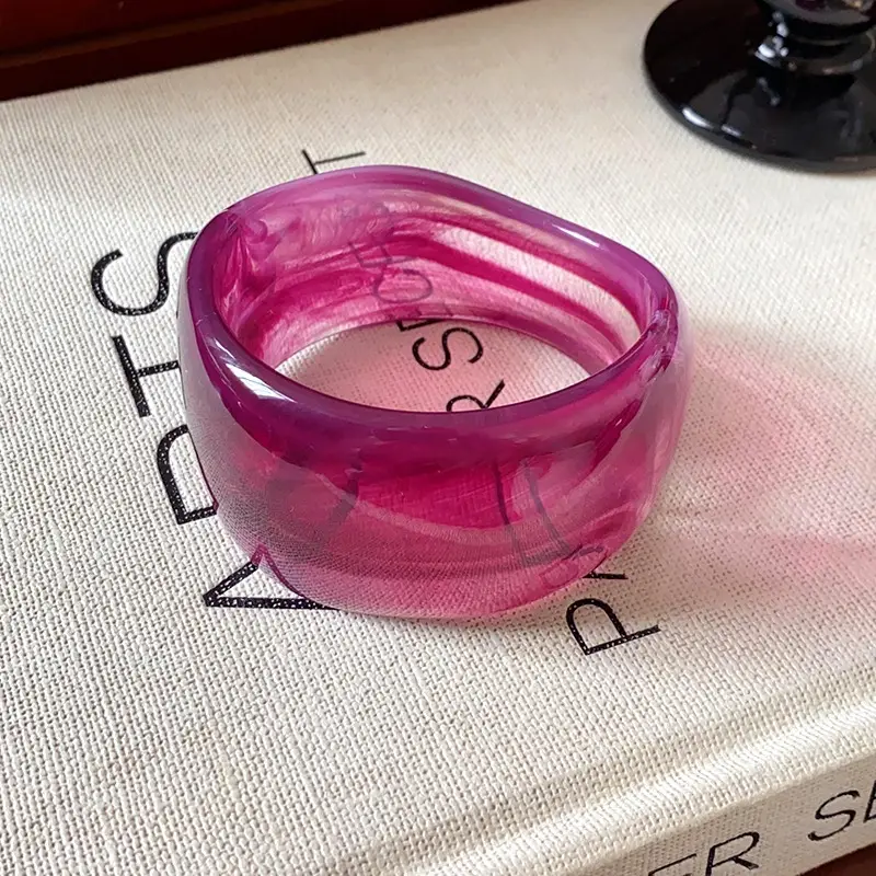 European and American Exaggerated Resin Round Open Bracelet Ring Fashion Elegant Versatile Bracelet Niche High-End Hand Jewelry for Women