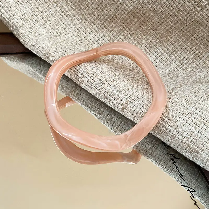 European and American Exaggerated Resin Round Open Bracelet Ring Fashion Elegant Versatile Bracelet Niche High-End Hand Jewelry for Women