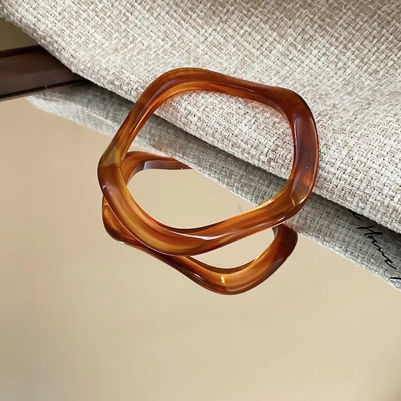 European and American Exaggerated Resin Round Open Bracelet Ring Fashion Elegant Versatile Bracelet Niche High-End Hand Jewelry for Women