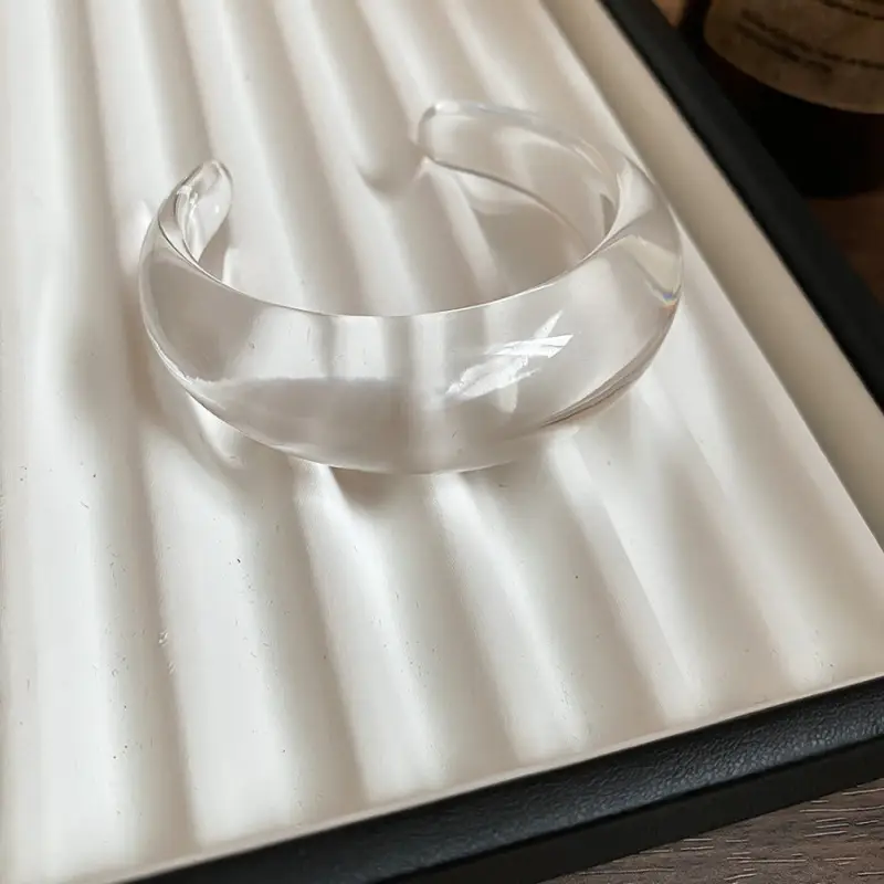 European and American Exaggerated Resin Round Open Bracelet Ring Fashion Elegant Versatile Bracelet Niche High-End Hand Jewelry for Women