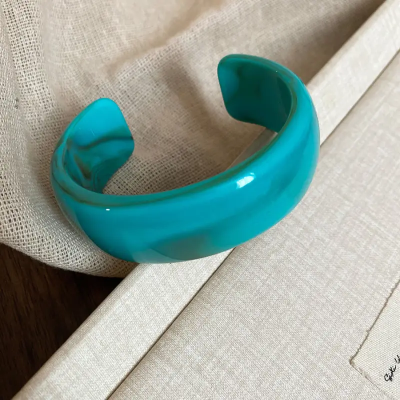 European and American Exaggerated Resin Round Open Bracelet Ring Fashion Elegant Versatile Bracelet Niche High-End Hand Jewelry for Women