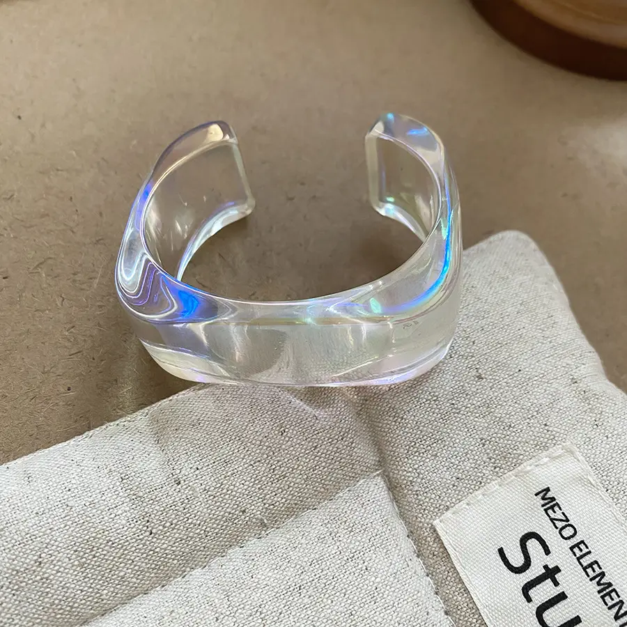 European and American Exaggerated Resin Round Open Bracelet Ring Fashion Elegant Versatile Bracelet Niche High-End Hand Jewelry for Women