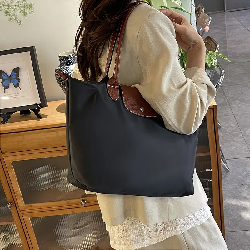 Women's Nylon Tote Bag Waterproof Lightweight Commuter Bag — feature 7