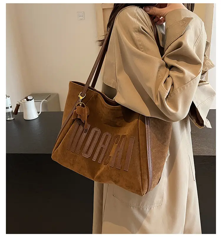 Women's Retro Suede Shoulder Bag Brown — feature 1