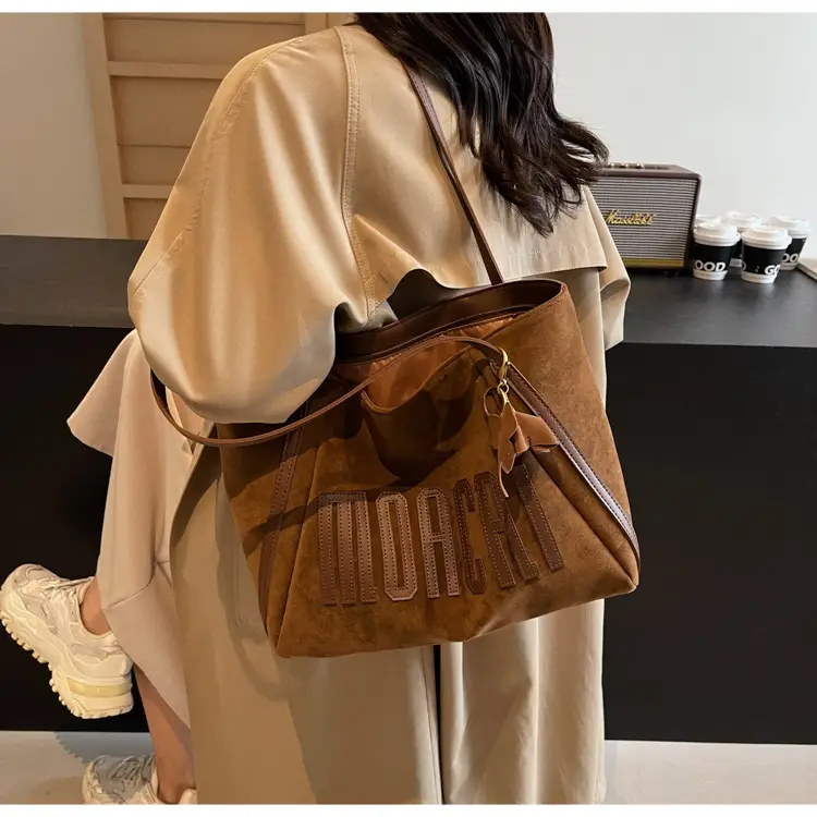 Women's Retro Suede Shoulder Bag Brown — feature 24