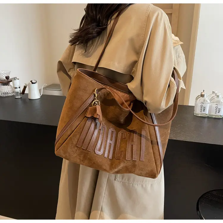 Women's Retro Suede Shoulder Bag Brown — feature 26