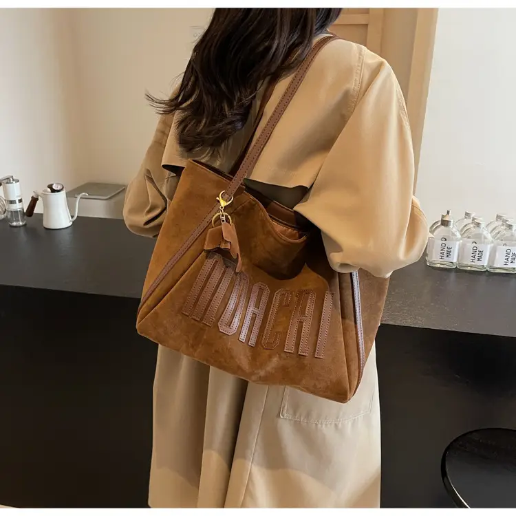 Women's Retro Suede Shoulder Bag Brown — feature 27