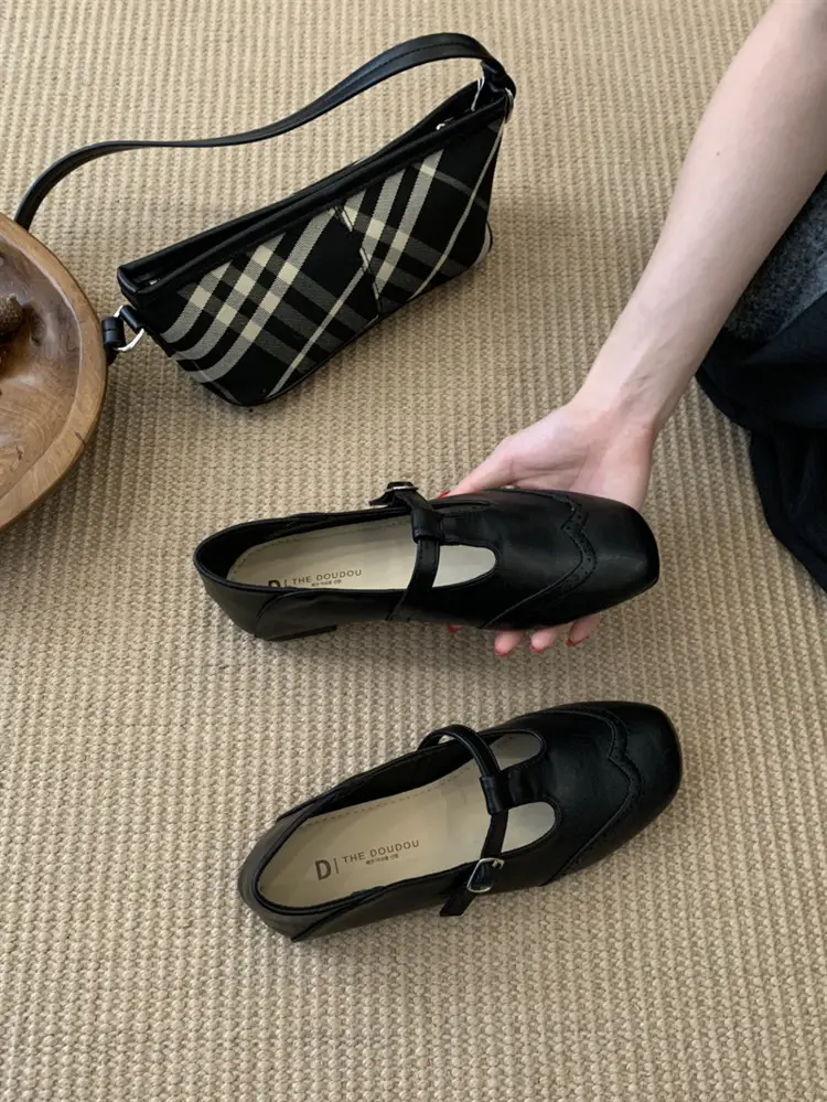 Women Retro T-Buckle Flats Black Brown 2025 — feature 11