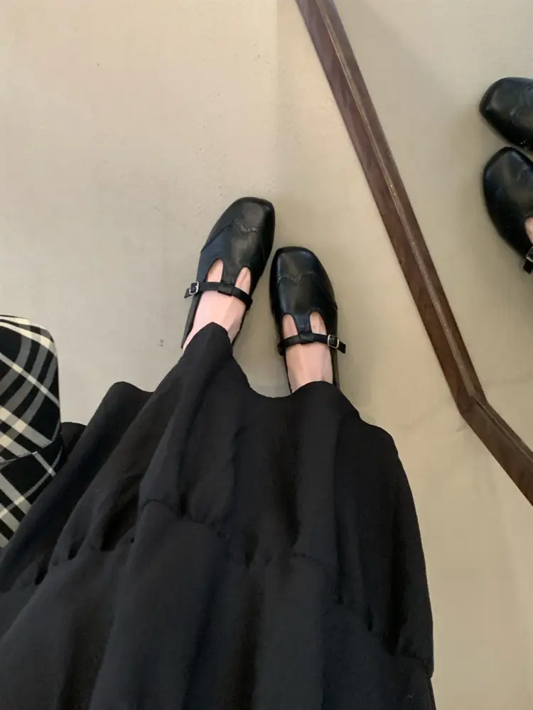 Women Retro T-Buckle Flats Black Brown 2025 — feature 16