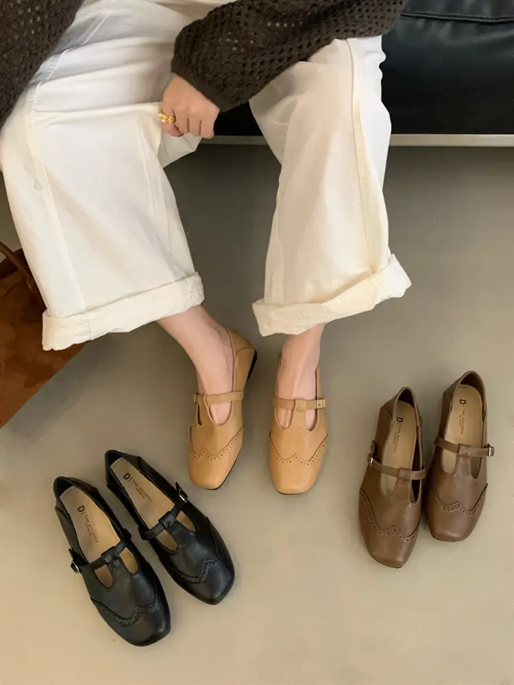 Women Retro T-Buckle Flats Black Brown 2025 — feature 5