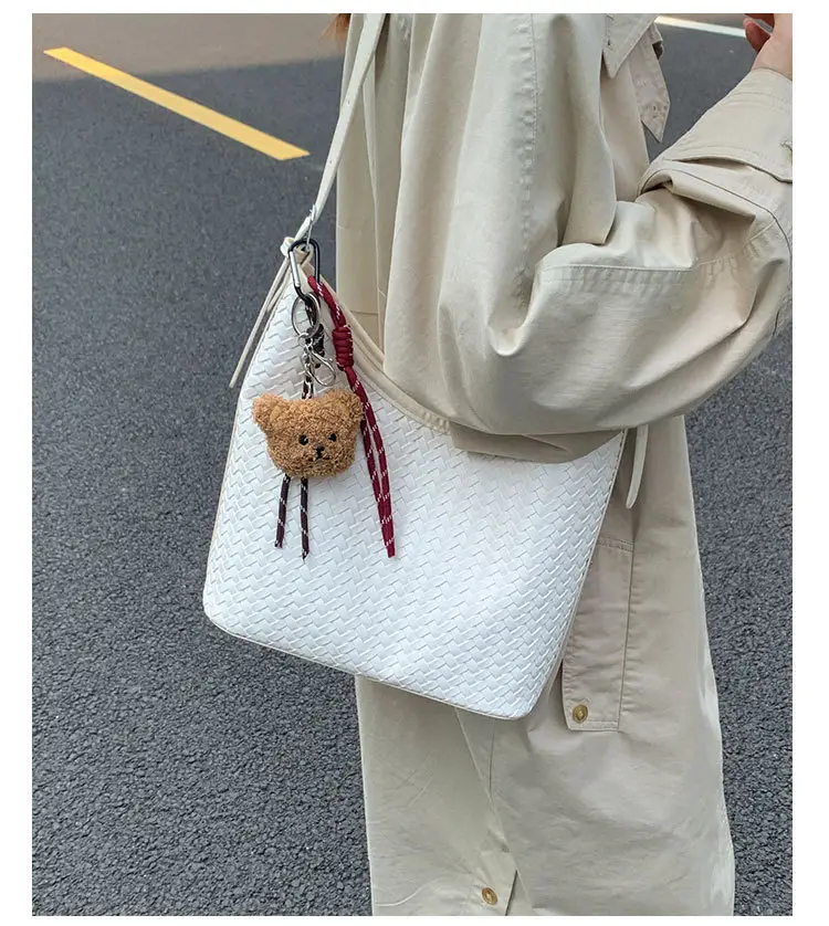 Women Crossbody Bag Brown Woven Leather 2025 — feature 16