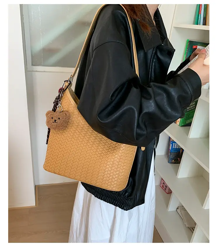 Women Crossbody Bag Brown Woven Leather 2025 — feature 22