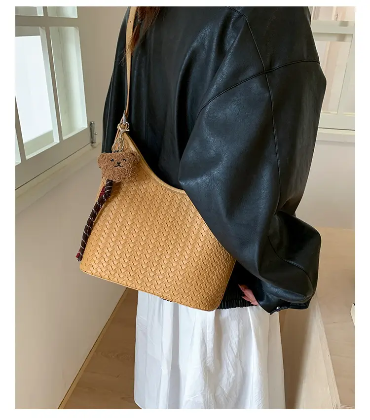 Women Crossbody Bag Brown Woven Leather 2025 — feature 23