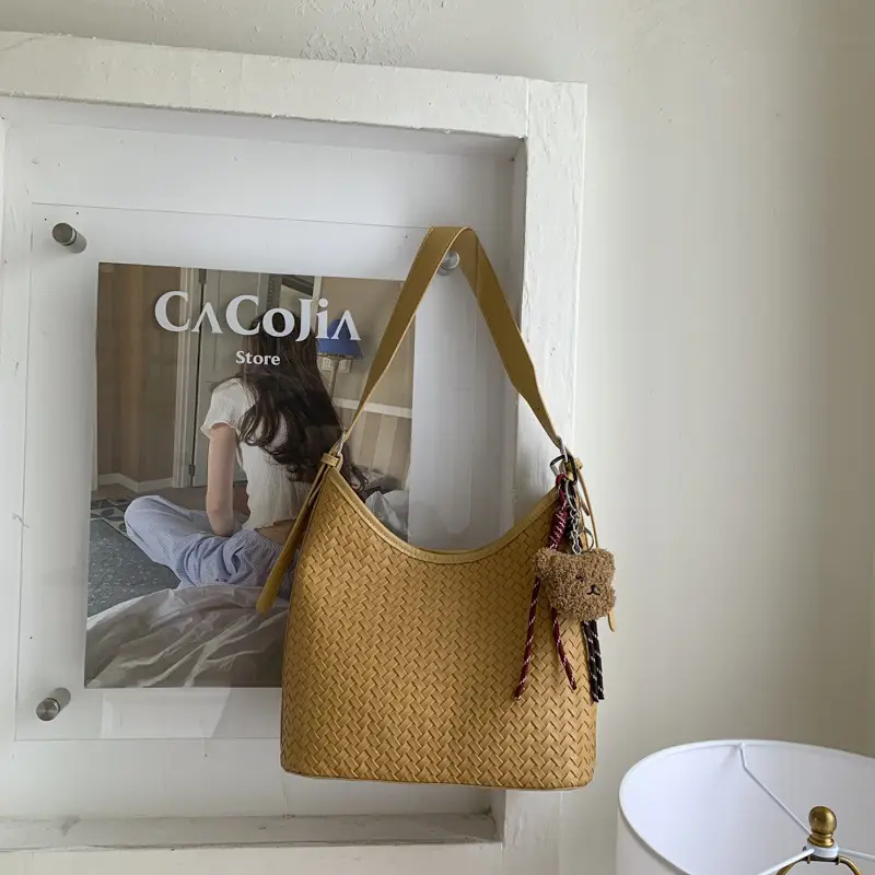 Women Crossbody Bag Brown Woven Leather 2025 - Image 4