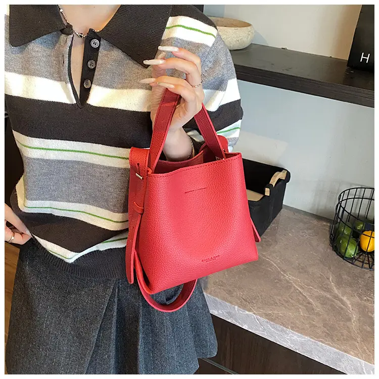 Red Korean Pattern Handbag Women's 2025 New Trendy — feature 15