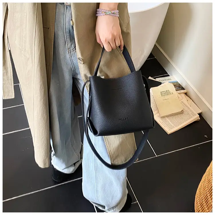Red Korean Pattern Handbag Women's 2025 New Trendy — feature 32