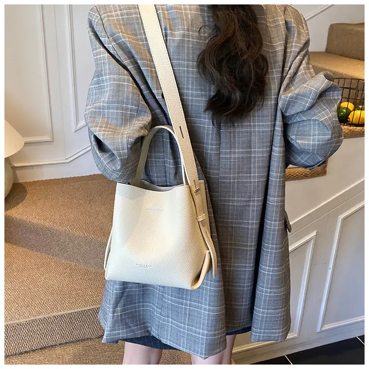 Red Korean Pattern Handbag Women's 2025 New Trendy — feature 40