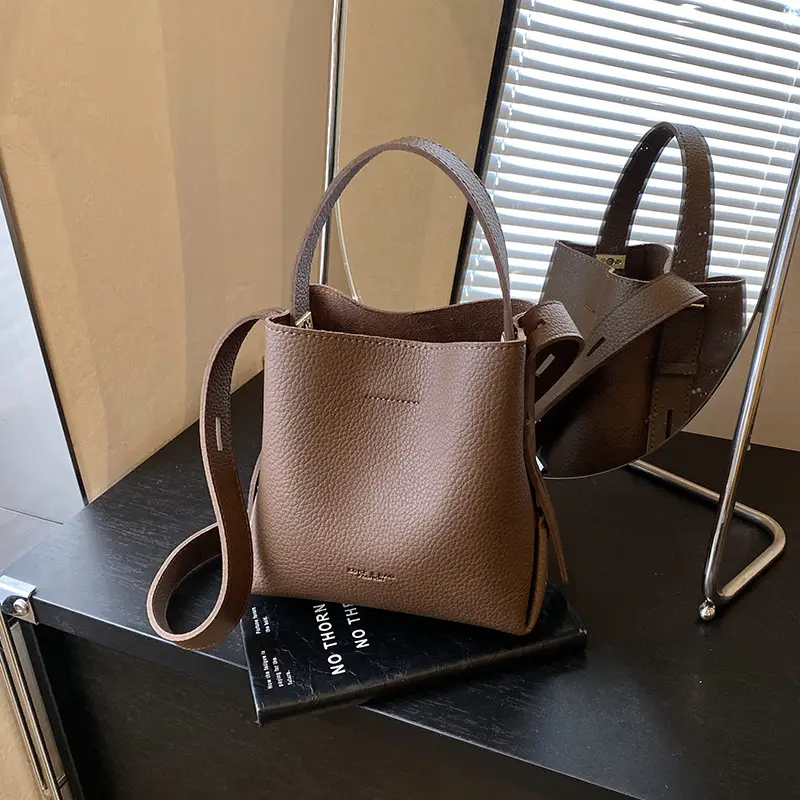 Red Korean Pattern Handbag Women's 2025 New Trendy - Image 2