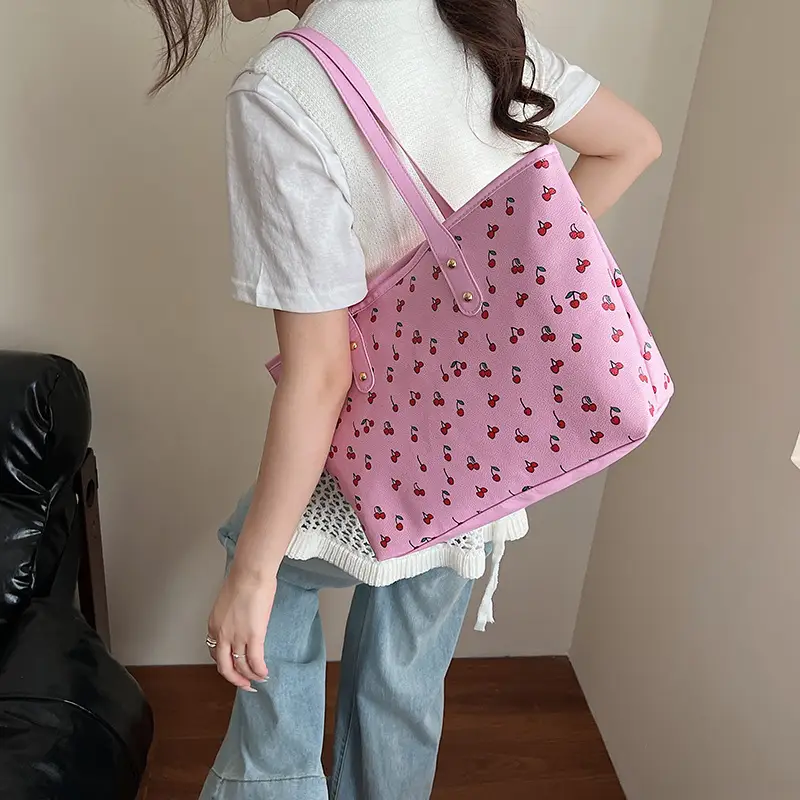 2025 Printed Women's Heart Tote Bag White - Image 6