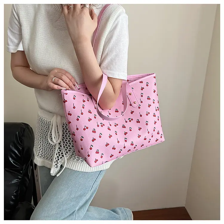 2025 Printed Women's Heart Tote Bag White — feature 14