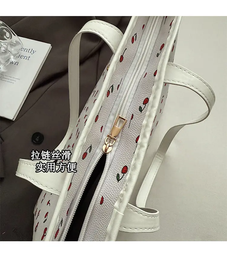 2025 Printed Women's Heart Tote Bag White — feature 5