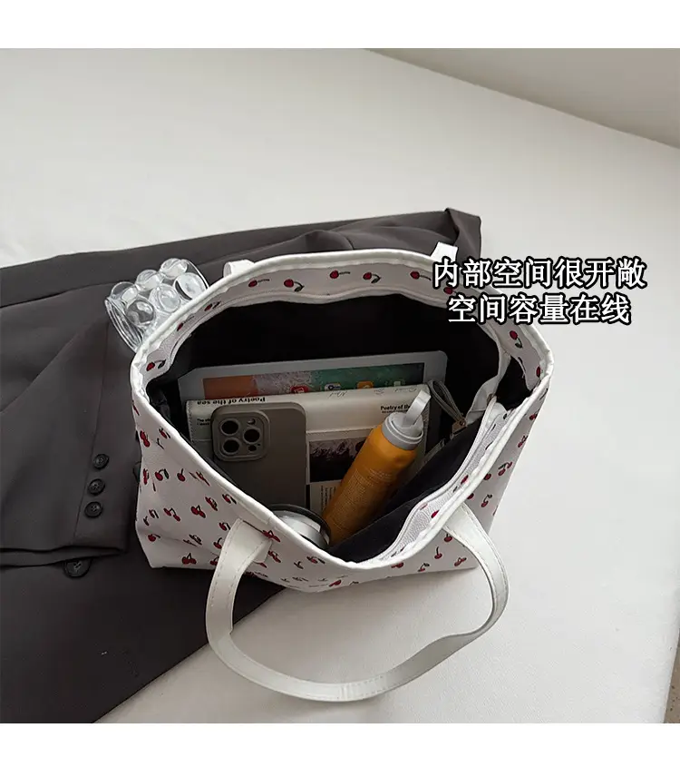 2025 Printed Women's Heart Tote Bag White — feature 7