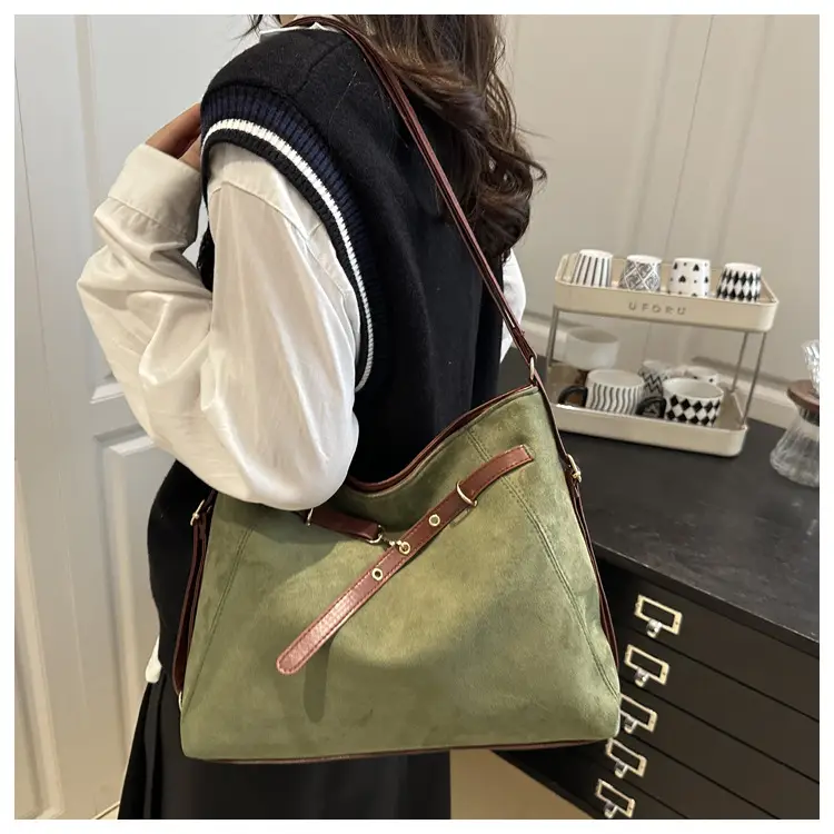 Black Crossbody Bag for Women Large Capacity Casual Commuter Tote — feature 20
