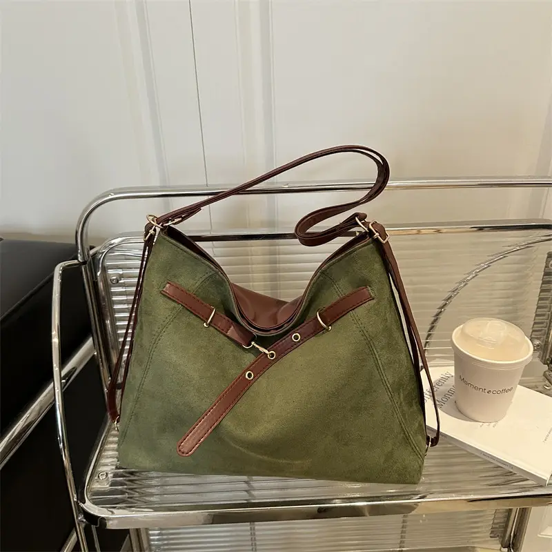 Black Crossbody Bag for Women Large Capacity Casual Commuter Tote