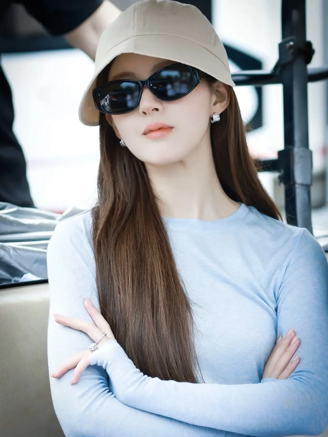 Square Frame UV400 Sunglasses Milky White Fake Acetate β feature 8