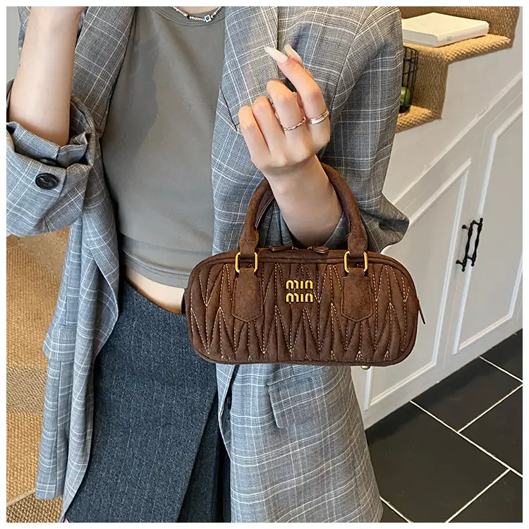 Brown Pleated Crossbody Bag for Women 2026 — feature 13