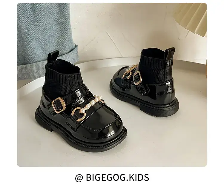 Black Leather Princess Baby Shoes with Pearl Buckle — feature 16