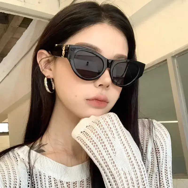 White Cat-Eye Sunglasses for Women Men Anti-Uv - Image 5