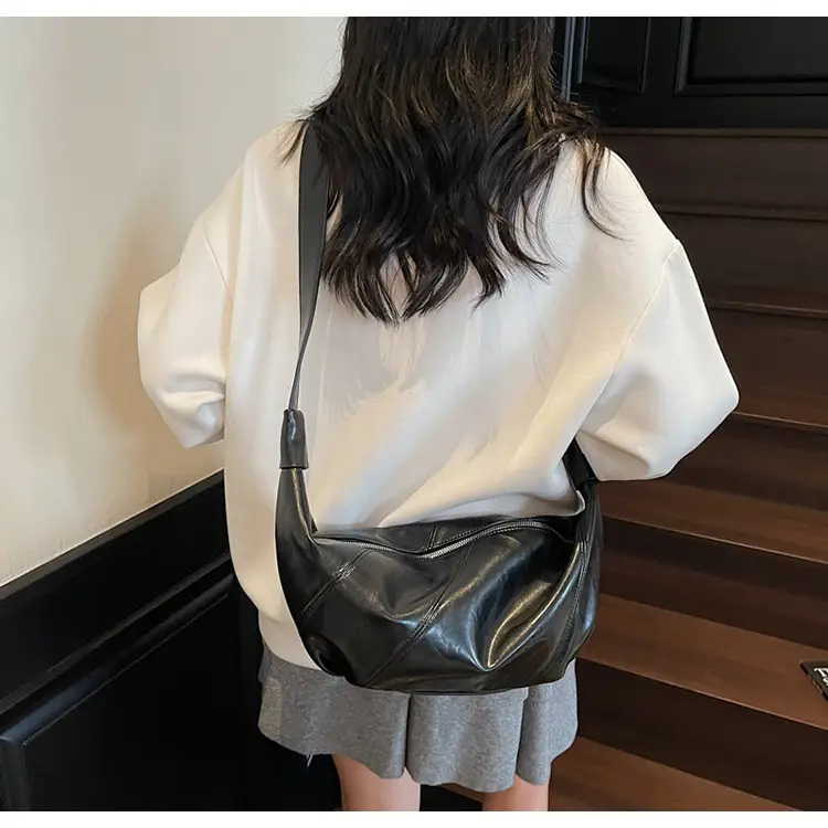 Red Leather Shoulder Bag for Women 2025 Autumn — feature 35