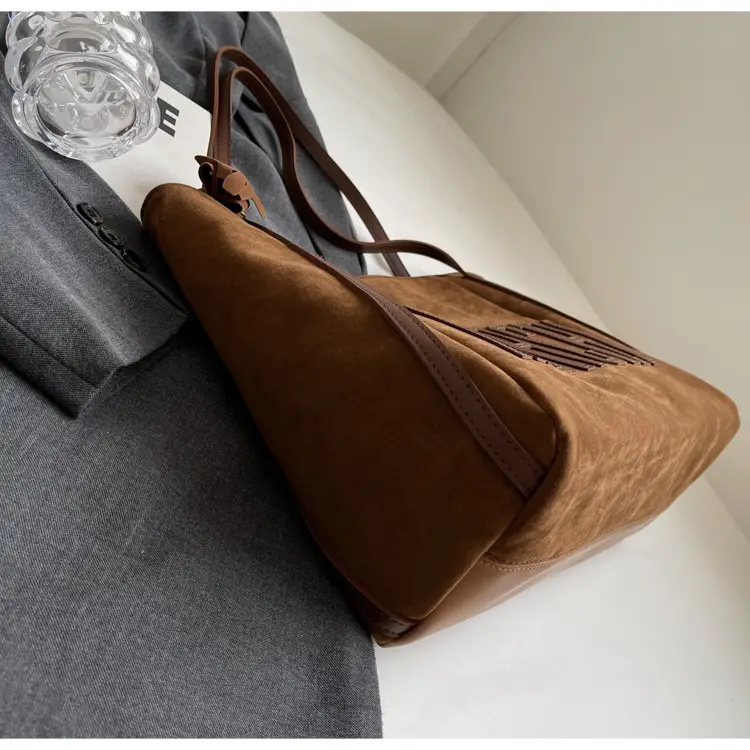 Women Suede Crossbody Bag Retro Design 2025 — feature 33