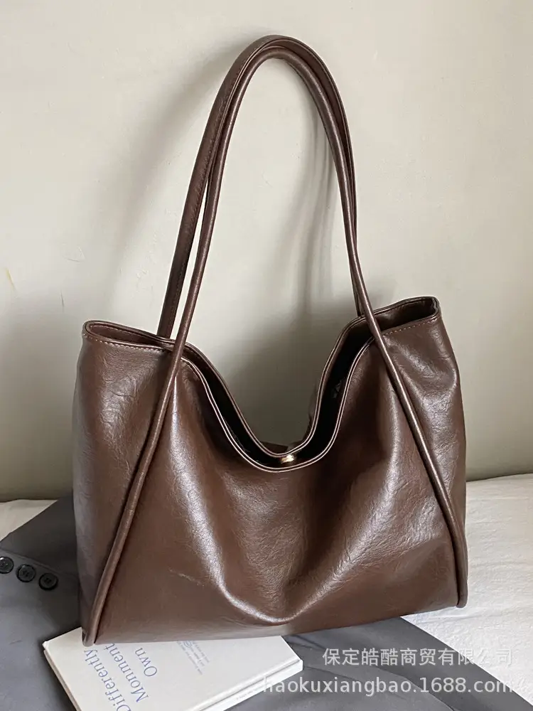 Large Capacity Women's Brown Leather Shoulder Bag - Image 8